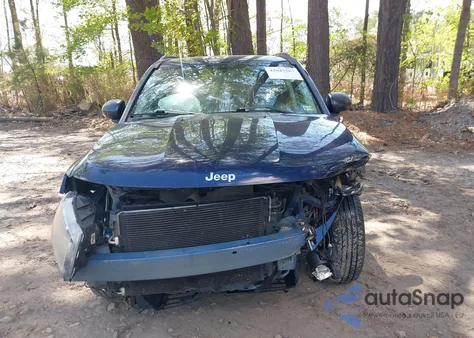 2014 Jeep Compass Sport из США, поврежденный, VIN 1C4NJDBB0ED880383